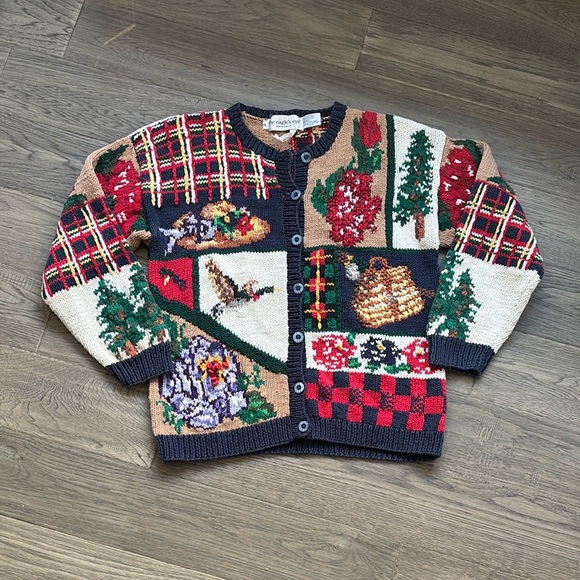 The Eagle’s Eye Sweaters - The Eagle’s Eye | Vintage hand knit spring time picturesque intarsia cardigan